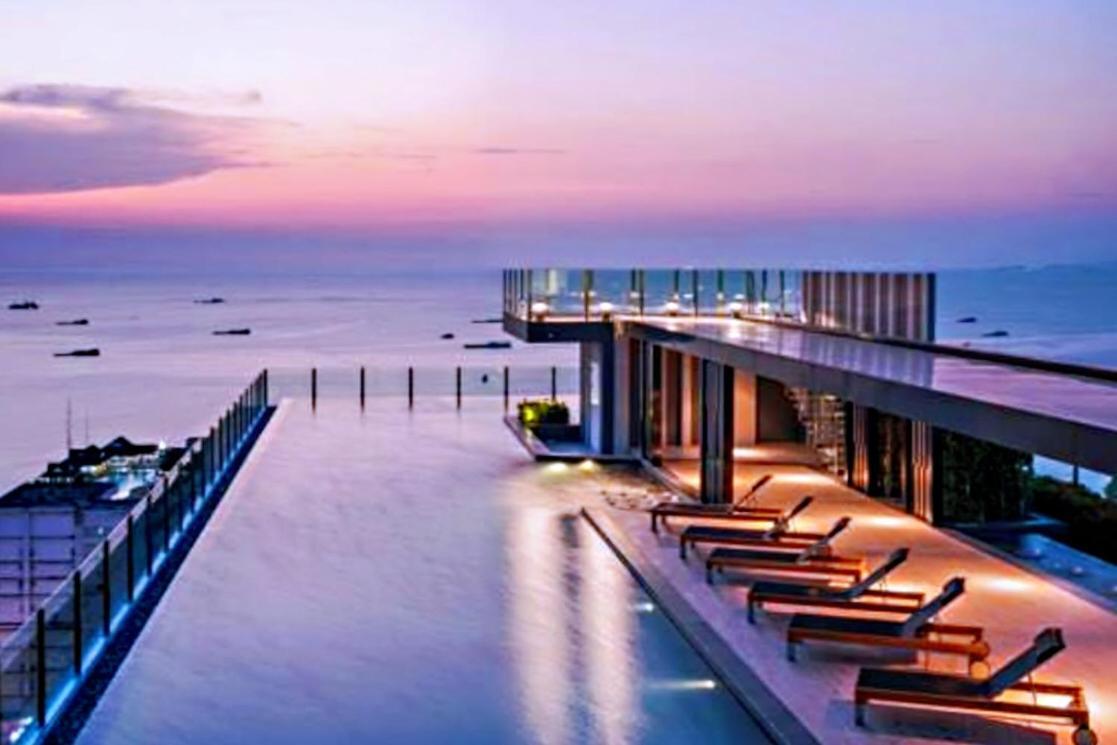 The Base Central Pattaya Extérieur photo